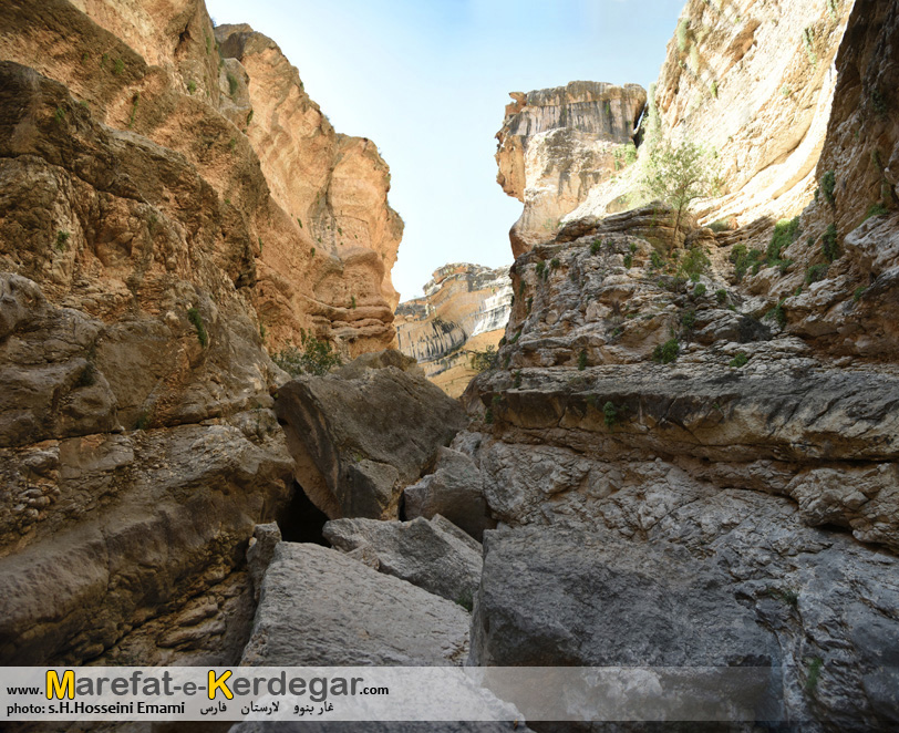 غارهای باستانی لارستان